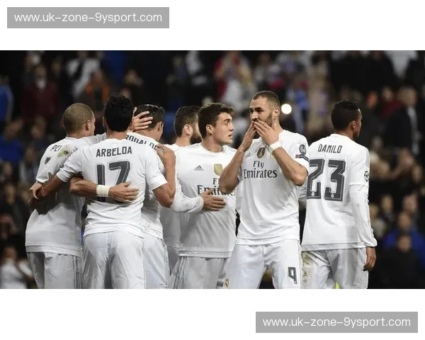 宇宙德比：皇马与巴萨的宿命对决，谁能笑傲绿茵？